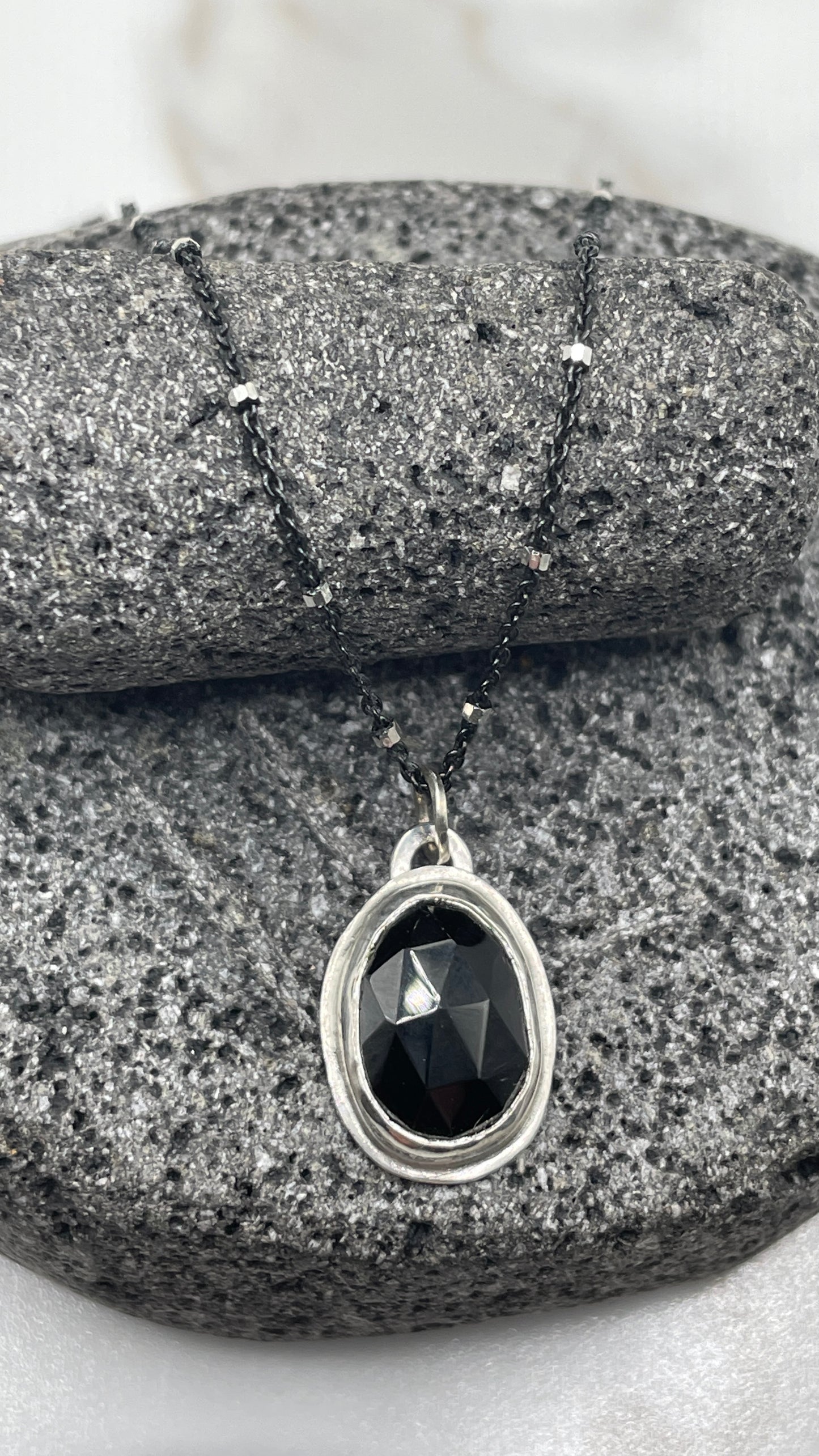 Everyday Small Rose-cut Onyx Pendant